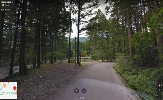 山梨縣南都留郡道志村的椿莊汽車露營場，google地景  