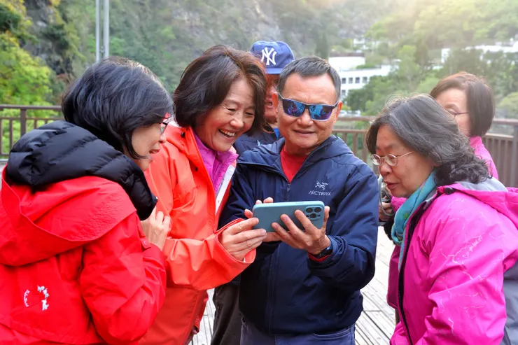 【來！看看拍得怎麼樣？】