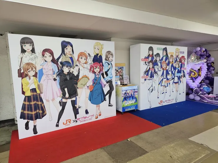 剪票口內的合照拍照區，沼津站的集章處也在這裡(不過要先買好集章冊)