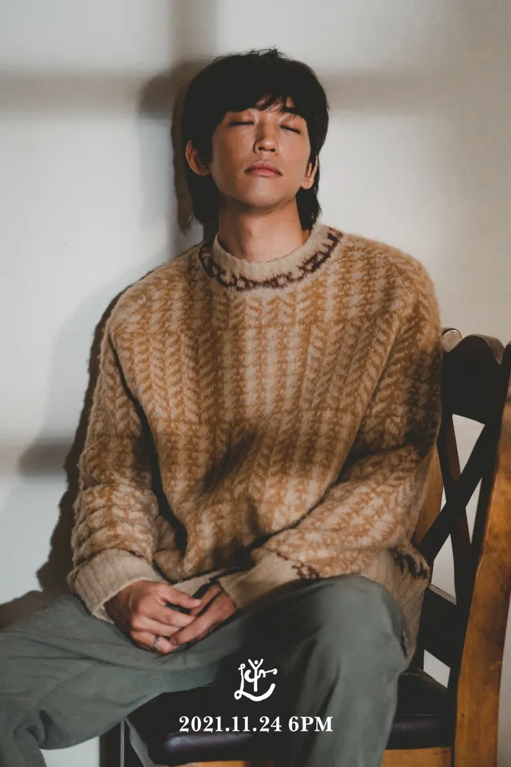 李承允《Even If Things Fall Apart》個人概念照。圖片來源：Bugs