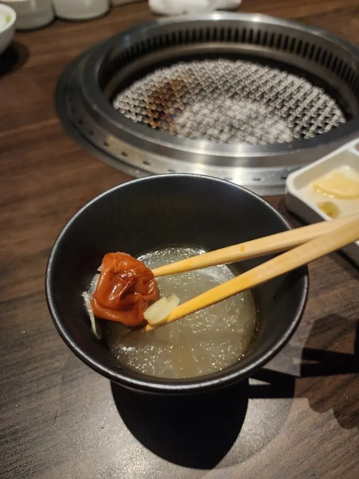 【第六道】洗嘴巴的牛骨梅子湯