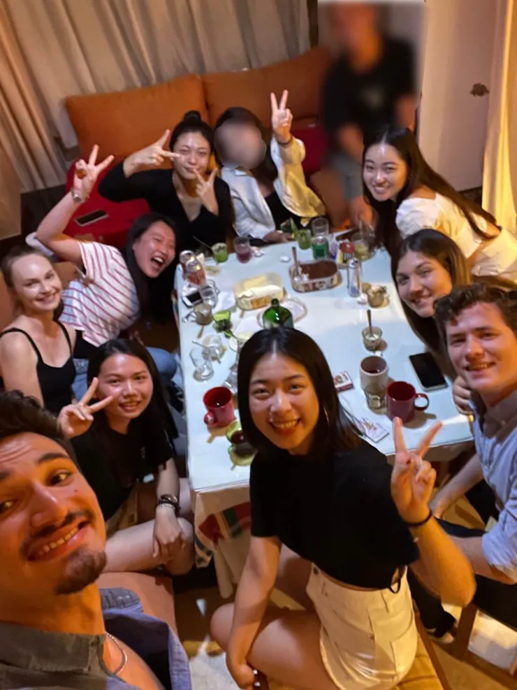 欸不是，說要陪我喝醉怎麼都自己先醉XD