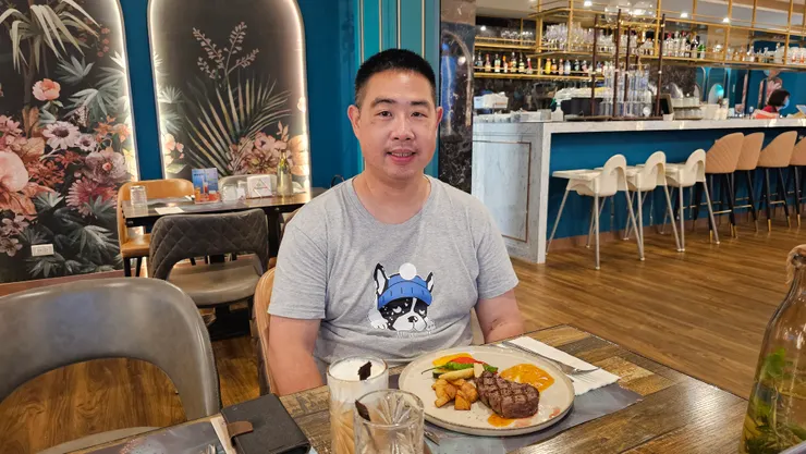 我在高雄圓山大飯店秘境餐酒館享用高檔的氣氛晚餐!是套餐形式的西餐!