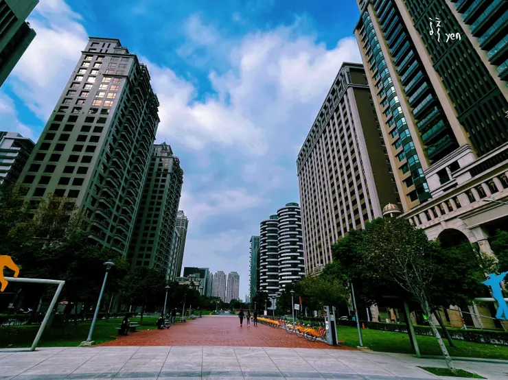 桃園藝文特區的高樓大廈