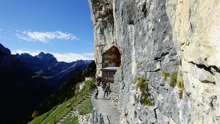 瑞士-阿彭策爾 Berggasthaus Aescher-Wildkirchli
