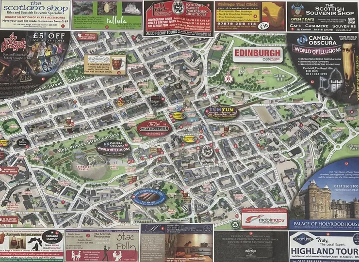 當年的照片還躺在光碟片、隨身硬碟裡面，我就先拍了張保存至今的愛丁堡簡易地圖來秀一下。