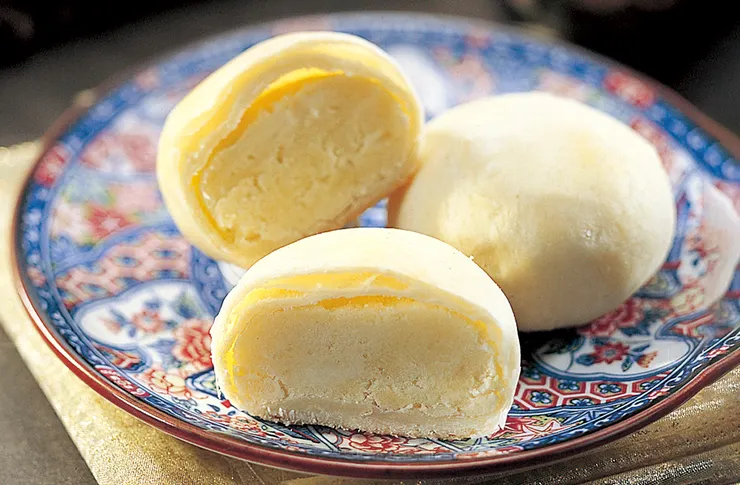 ［年年中秋檔銷售超過42棟101高度的宝泉小月餅］