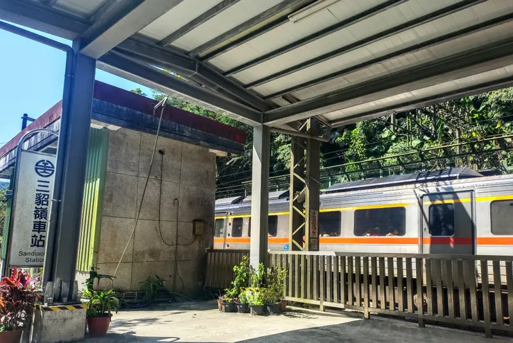 【雙北遊】三貂嶺瀑布步道走到猴硐｜中坑古道×柴寮古道  猴硐