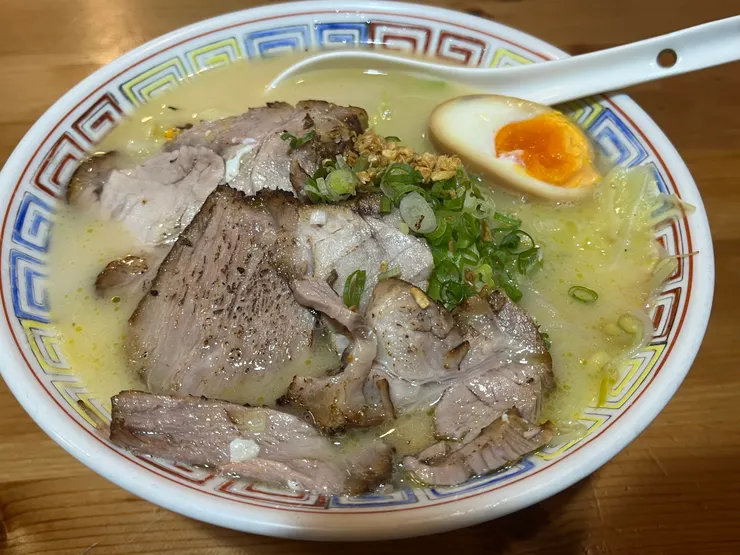 麵屋豚彩「小二郎拉麵（$250）」