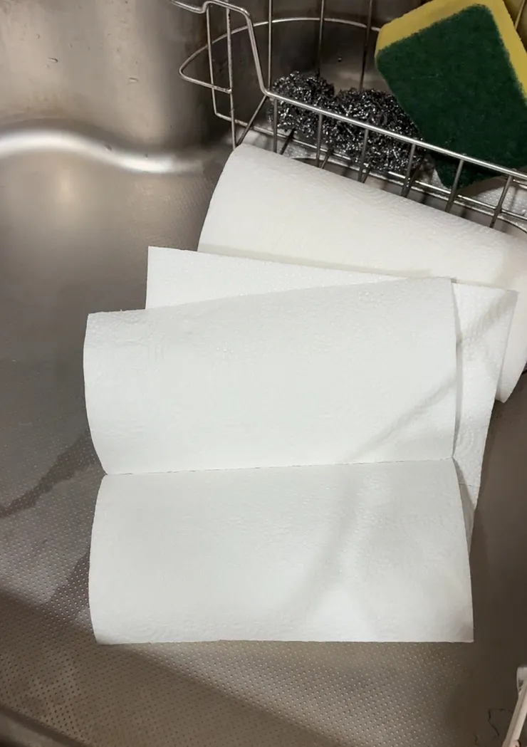 掉進濕濕流理台超悲劇