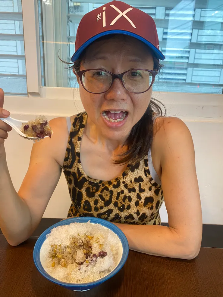 天氣好熱，偷吃一碗刨冰