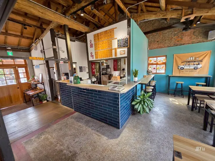 店內風格很有日系古早時期的感覺