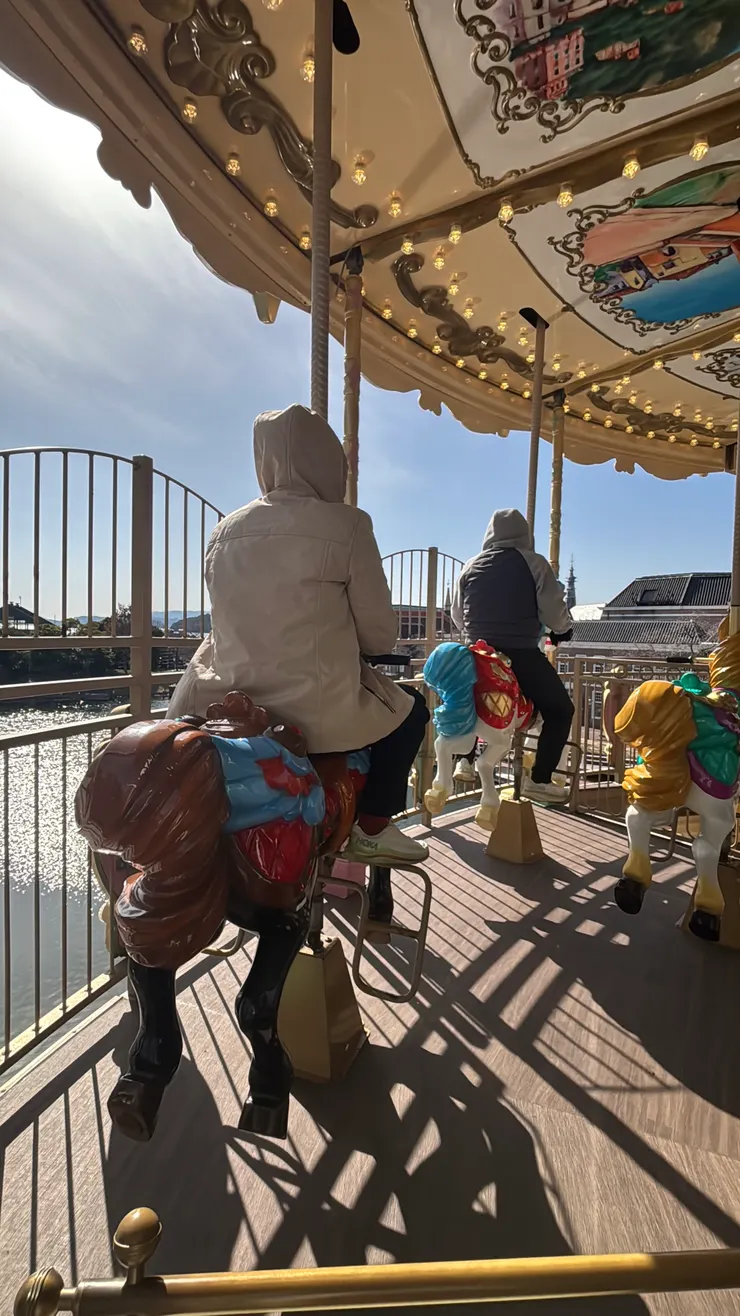 太陽是假的，帽T蓋緊緊！