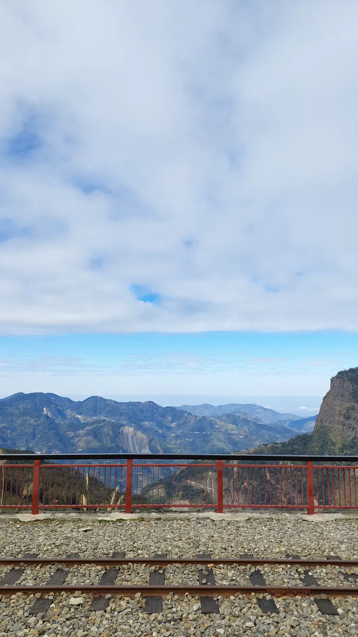 二萬坪壯闊山景