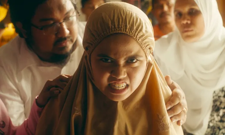 《虎紋少女》電影劇照；圖中為飾演吒凡的札芙琳札伊里札爾。