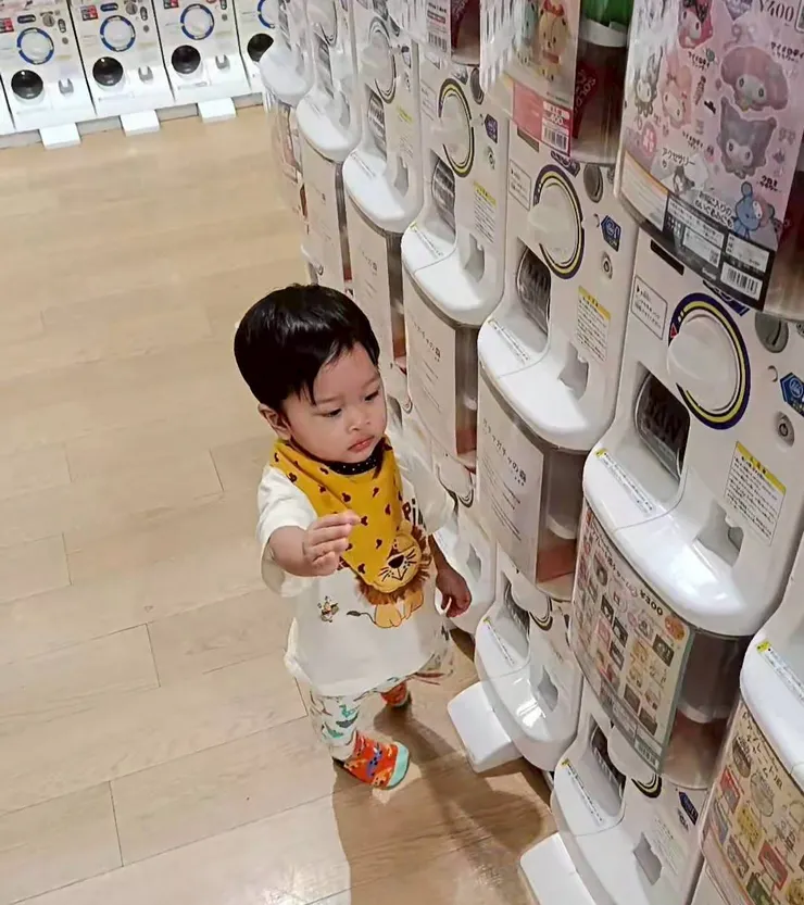 又要玩扭蛋.....🤗