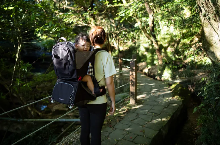 害羞的老婆與不怕生的小咩