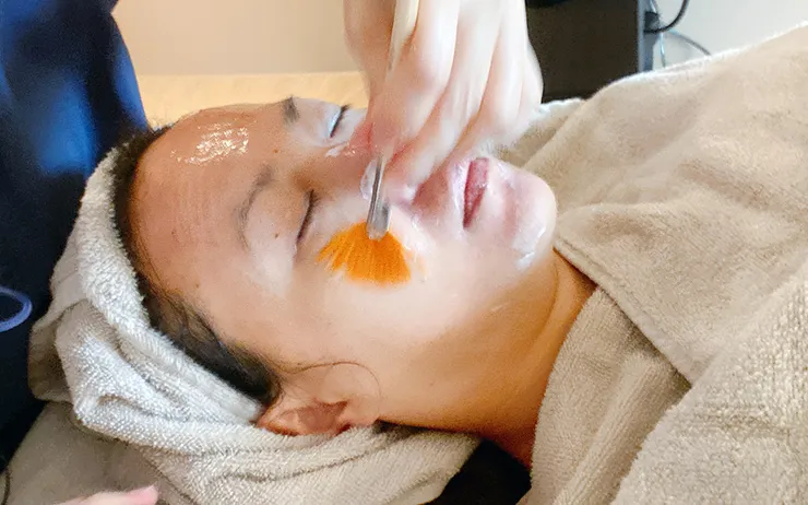 台北東區打雷射｜RedTouch PRO凍態雷射(果凍光)│台北打雷射推薦綻妍醫美診所