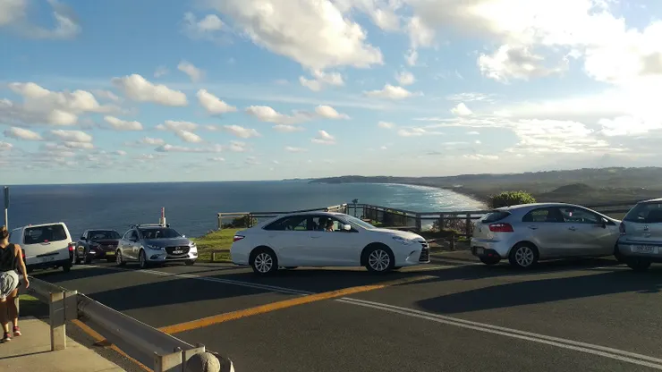 拜倫灣，有名的是那個燈塔，但是，我的燈塔都沒有拍好