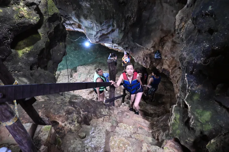 另一個Cenote Chulul岩洞井