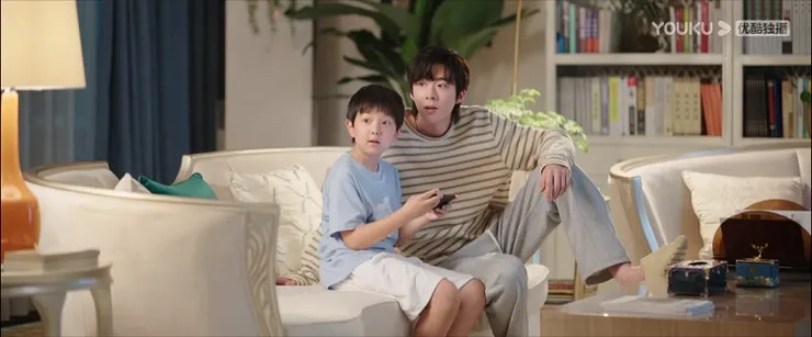 要不要代言一下睡衣什麼的