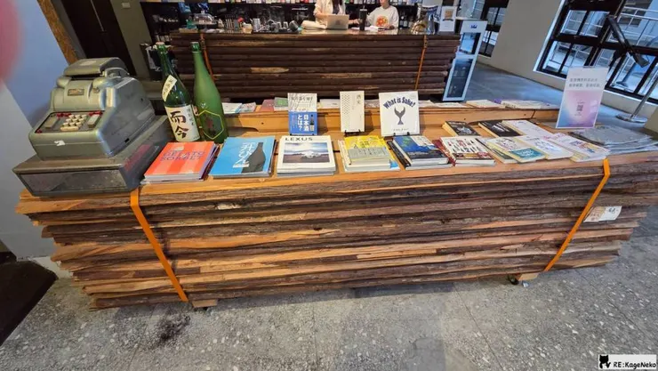 瓶蓋漂浮書席