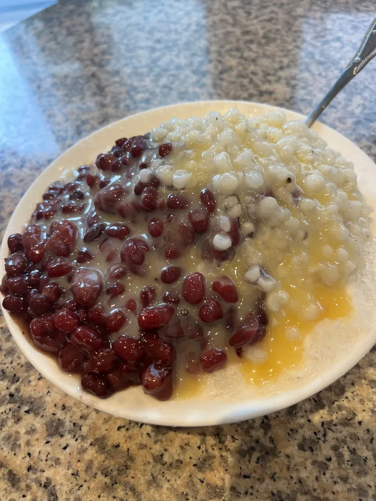 政治文總是要來點冰涼的甜點降溫一下。