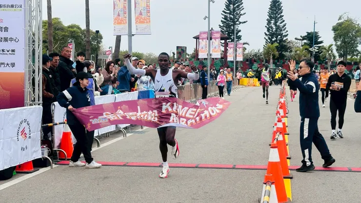 全馬男子組第1名