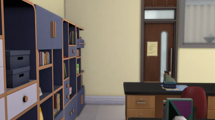 門後也貼了告示。老師也有守則,或者只是一些注意事項。