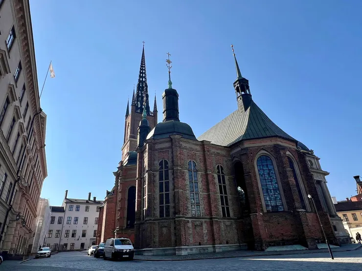 長達三百多年期間瑞典君主都安葬於騎士島教堂