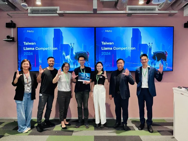 均一 LearnPal 夥伴與主辦單位合影