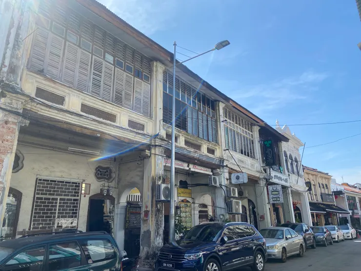 一條路聚集了當地人的生活百態。這份平淡的重複，是我這八天帶走最珍貴的行李。