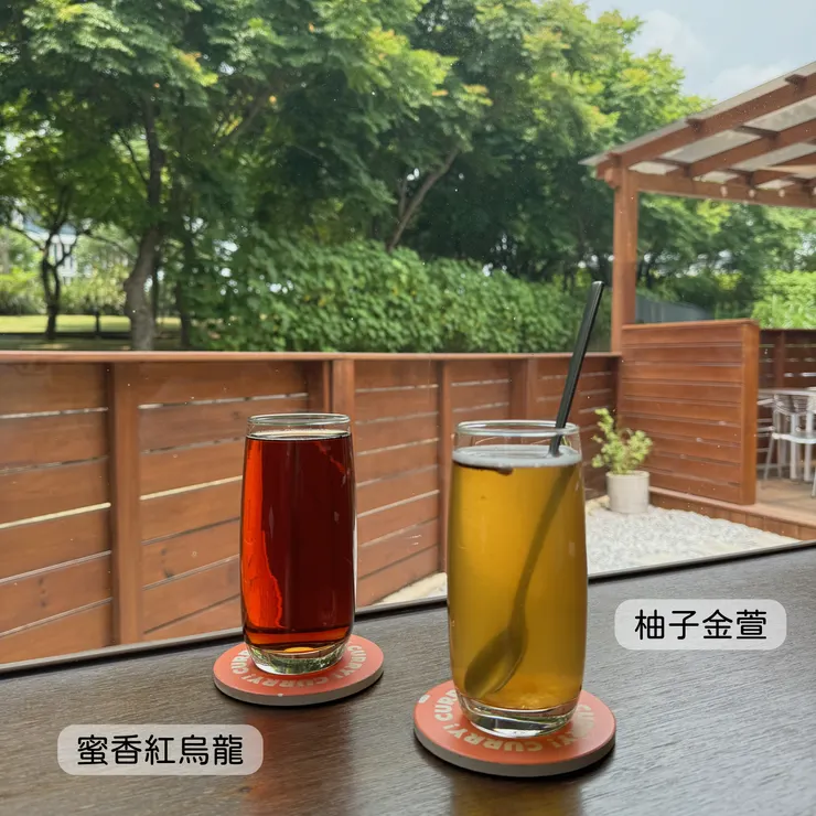 蜜香紅烏龍、柚子金萱