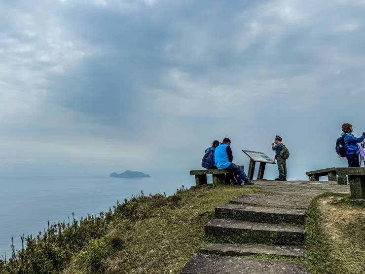 11:07 抵逹灣坑頭山
