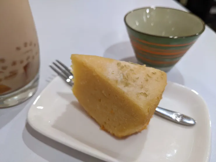 法式南特，吃起來有點像比較濕潤的磅蛋糕