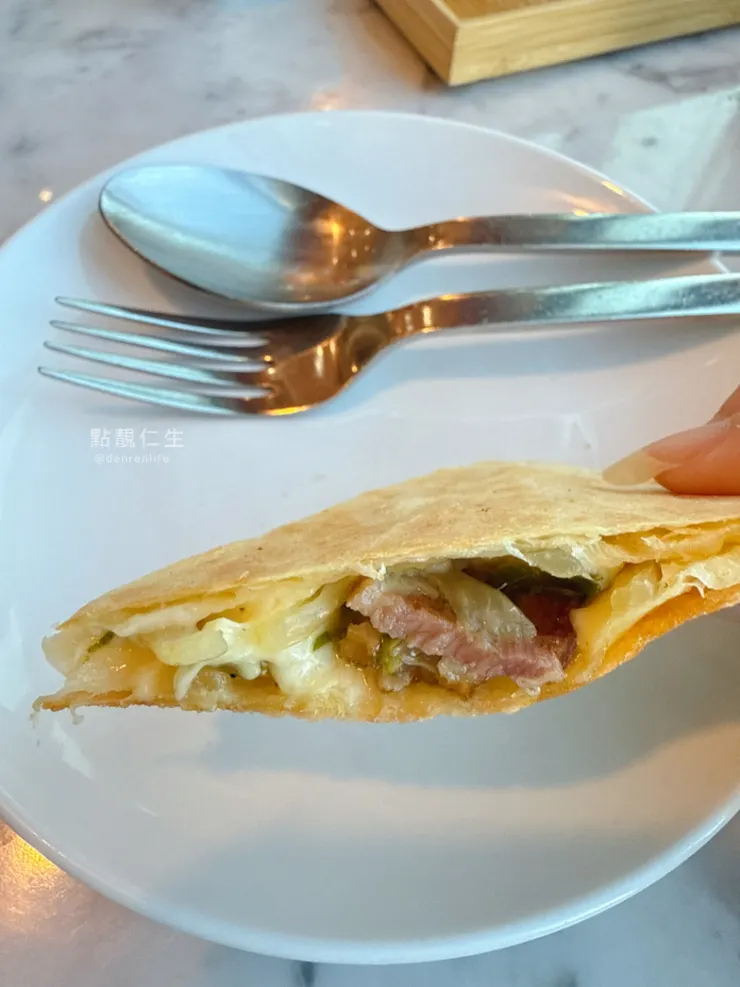 想林口｜蒜苗鴨胸薄餅  內餡