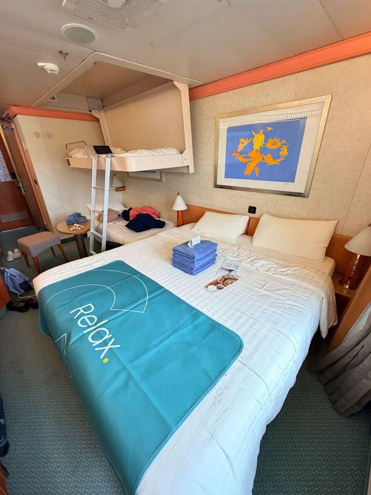 我們入住的四人房陽台艙