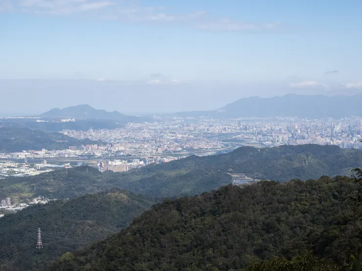 白雞山徑展望台北盆地(Leica M10-R+ APO-SUMMICRON-M 35 f/2 ASPH.)