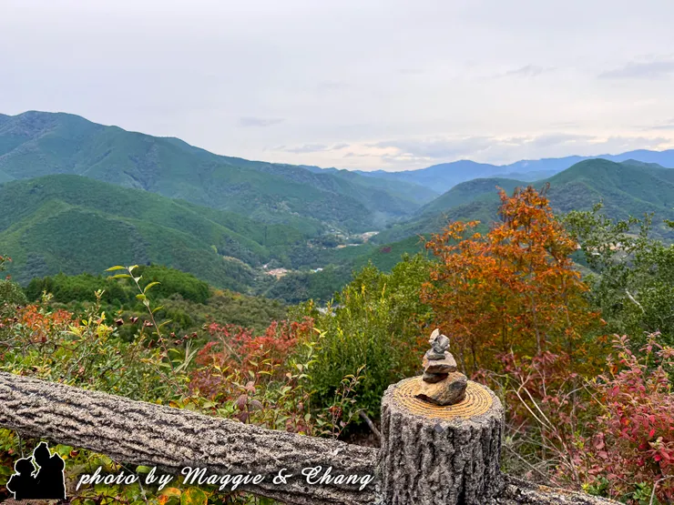 飯盛山(標高341.1米)觀景台，遠眺山色風光美景