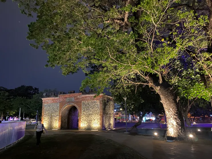 阿猴城舊東門（朝陽門）