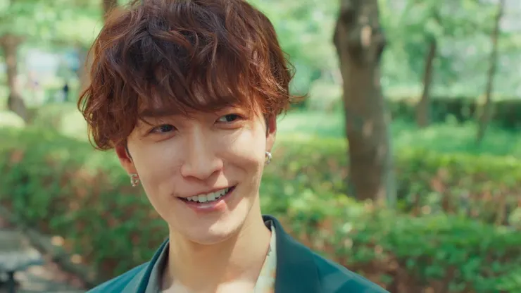 進藤望著遠方的夏目與八重,心頭似乎卸下了某些重擔