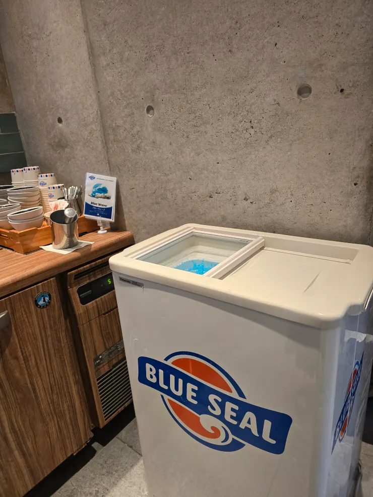 Blue Seal在地特色品牌，跟元氣小子一樣覺得還不錯但要說非吃不可嗎？個人是覺得還好