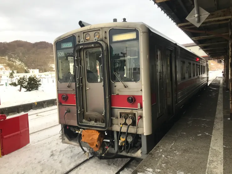 留萌本線上最常見的KIHA54型列車是單節車廂