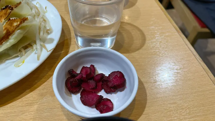 這邊提供的是紫蘇梅漬小黃瓜。