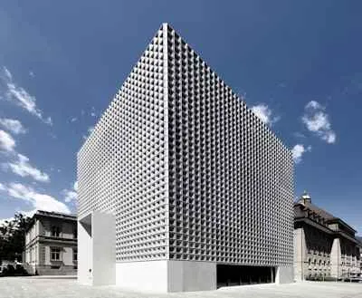 日本優秀企業檔案