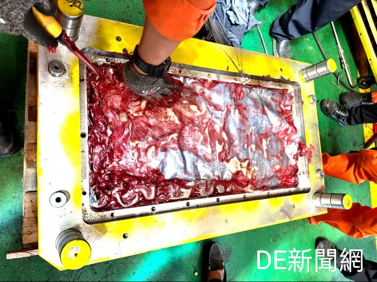 基隆關查獲毒品夾藏在模具內企圖闖關。照片由基隆關提供