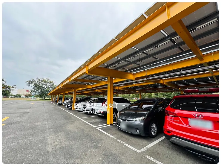 防災虛擬體驗館在A5棟，外面有相鄰停車場。