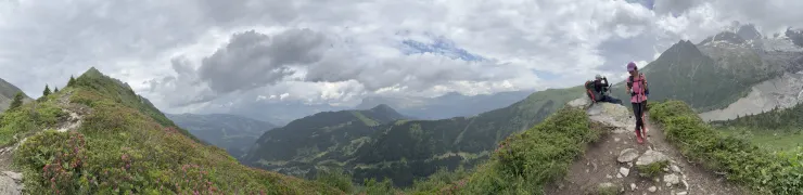 variation路線景色 (可惜雲層很厚)