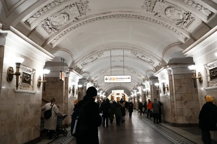 Oktyabrskaya十月站