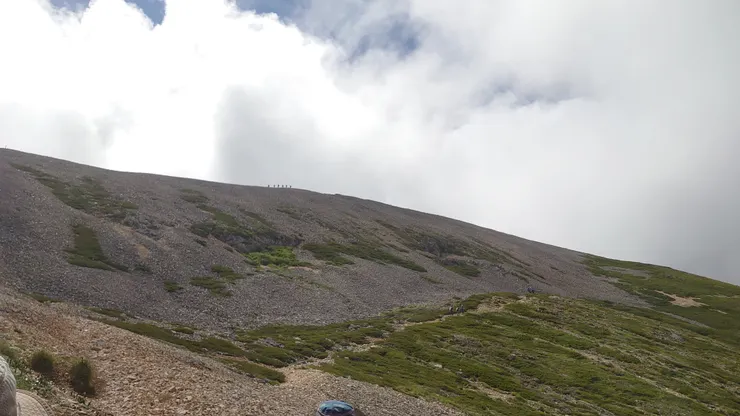 有看到稜線上的人嗎？